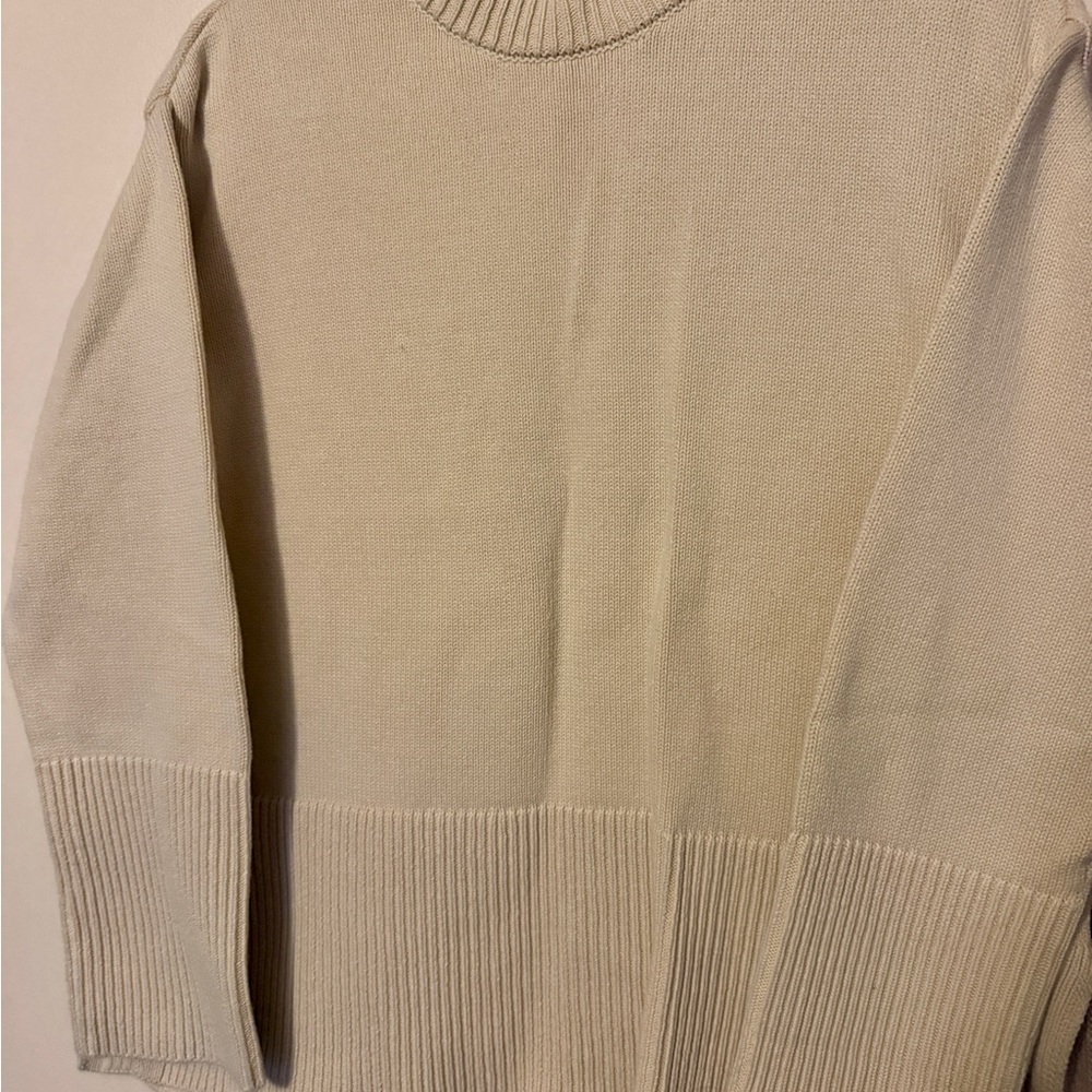 GAP Women's Cream Crewneck Sweater